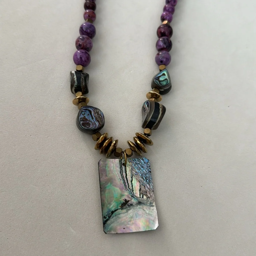 Albone and Amethyst Necklace - Picture 5 of 5